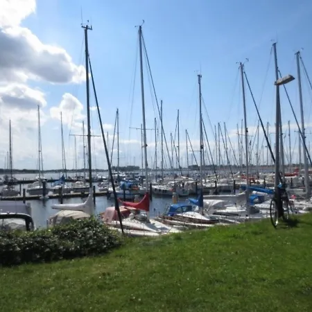 Wolkenlos 7 - Wolke 7 - #128121